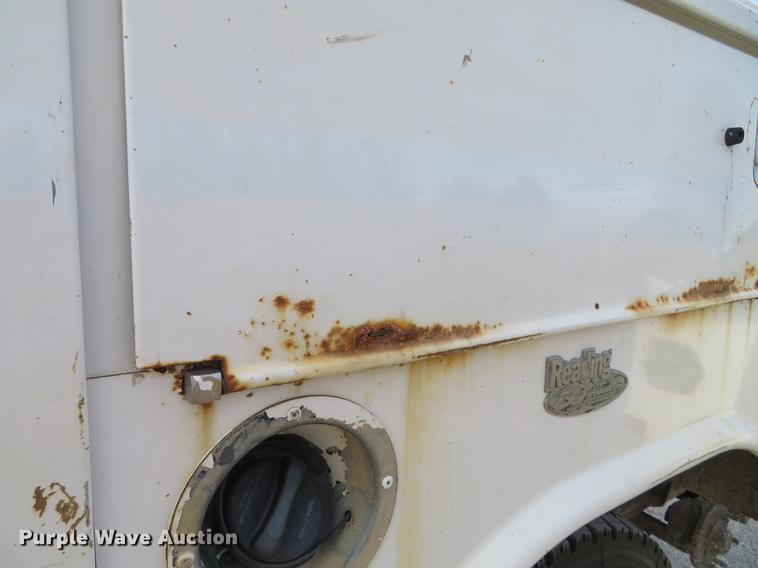 image for item DG3762 2005 Chevrolet Silverado 2500HD Ext. Cab pickup truck