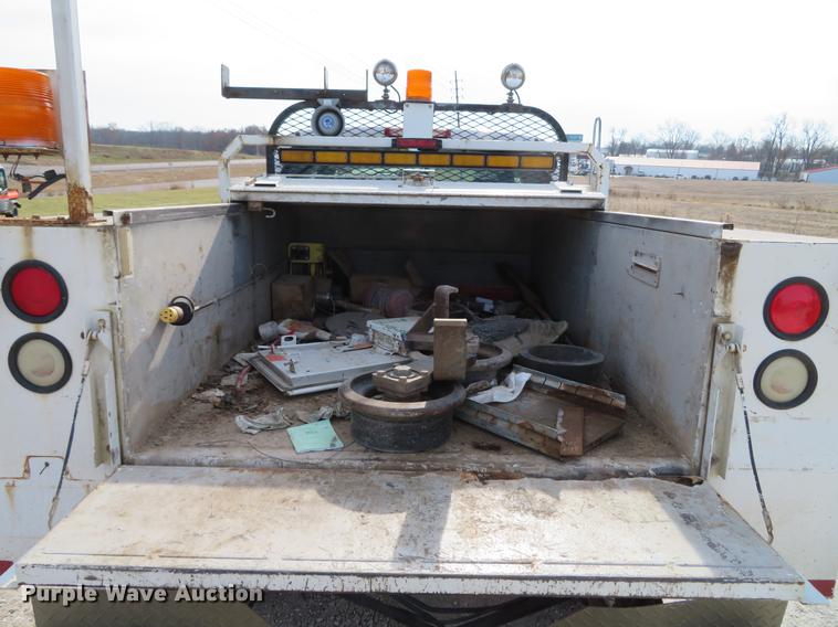 image for item DG3762 2005 Chevrolet Silverado 2500HD Ext. Cab pickup truck