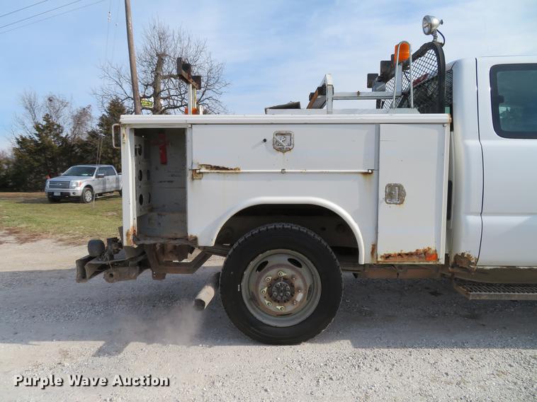 image for item DG3762 2005 Chevrolet Silverado 2500HD Ext. Cab pickup truck