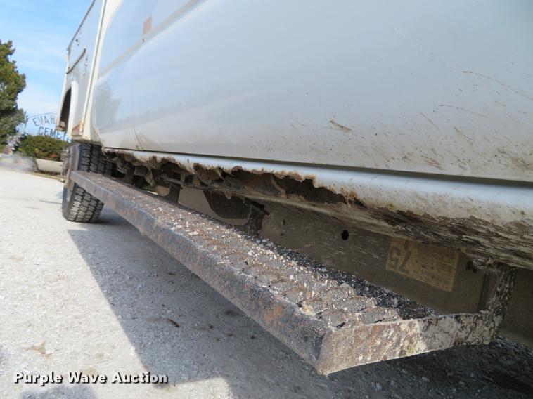 image for item DG3762 2005 Chevrolet Silverado 2500HD Ext. Cab pickup truck