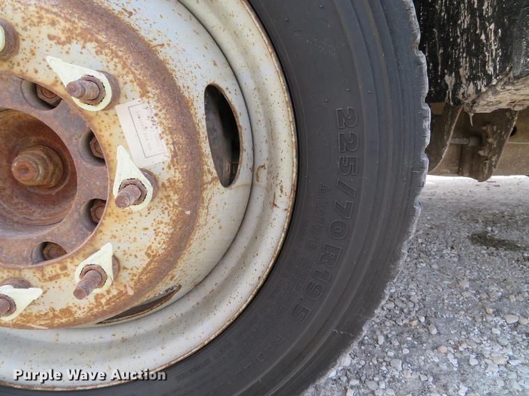 image for item DG3762 2005 Chevrolet Silverado 2500HD Ext. Cab pickup truck