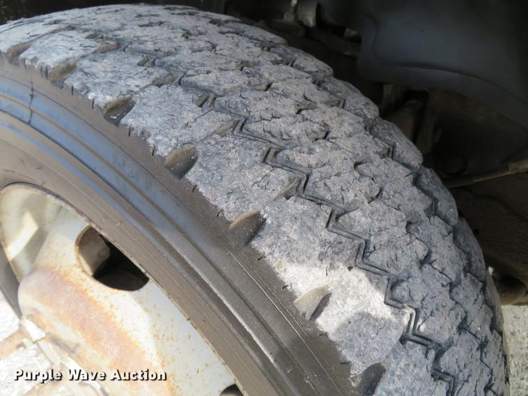 image for item DG3762 2005 Chevrolet Silverado 2500HD Ext. Cab pickup truck