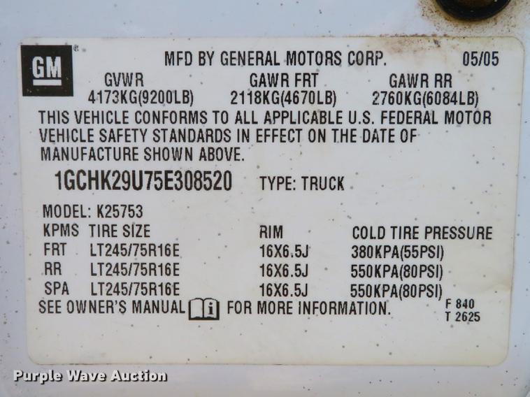 image for item DG3762 2005 Chevrolet Silverado 2500HD Ext. Cab pickup truck