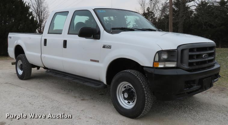 image for item DG3763 2004 Ford F350 Super Duty XL Crew Cab pickup truck