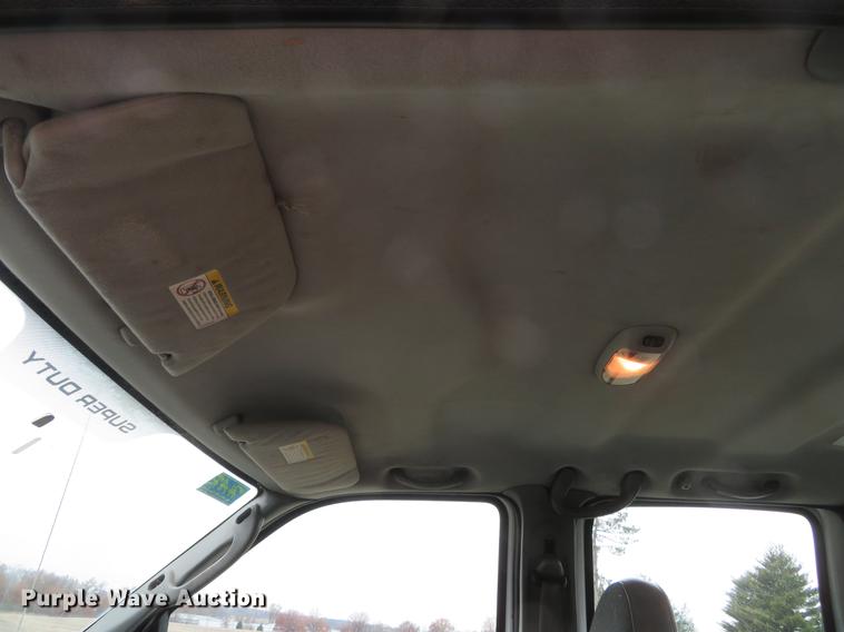 image for item DG3763 2004 Ford F350 Super Duty XL Crew Cab pickup truck