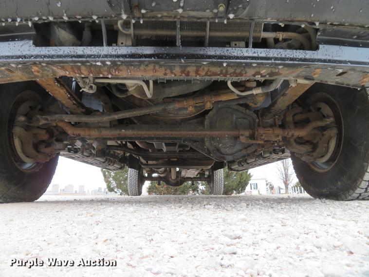 image for item DG3763 2004 Ford F350 Super Duty XL Crew Cab pickup truck