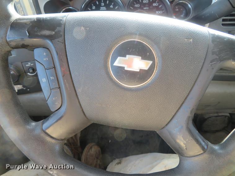 image for item DG3765 2008 Chevrolet Silverado 2500HD Ext. Cab utility bed pickup truck