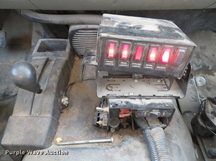 image for item DG3765 2008 Chevrolet Silverado 2500HD Ext. Cab utility bed pickup truck