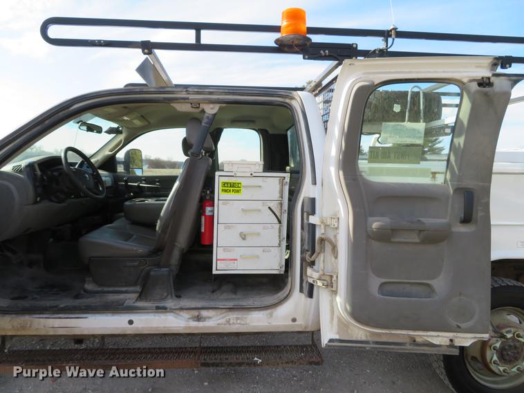 image for item DG3765 2008 Chevrolet Silverado 2500HD Ext. Cab utility bed pickup truck