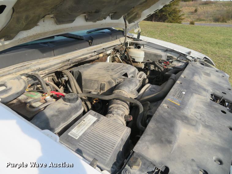 image for item DG3765 2008 Chevrolet Silverado 2500HD Ext. Cab utility bed pickup truck