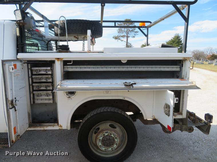 image for item DG3765 2008 Chevrolet Silverado 2500HD Ext. Cab utility bed pickup truck