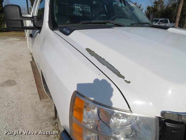 image for item DG3765 2008 Chevrolet Silverado 2500HD Ext. Cab utility bed pickup truck