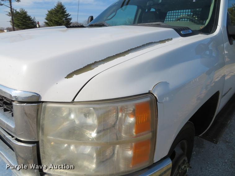 image for item DG3765 2008 Chevrolet Silverado 2500HD Ext. Cab utility bed pickup truck