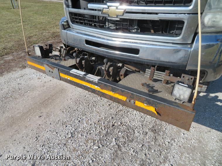 image for item DG3765 2008 Chevrolet Silverado 2500HD Ext. Cab utility bed pickup truck