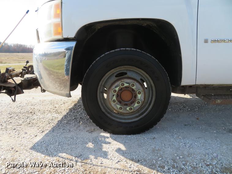 image for item DG3765 2008 Chevrolet Silverado 2500HD Ext. Cab utility bed pickup truck