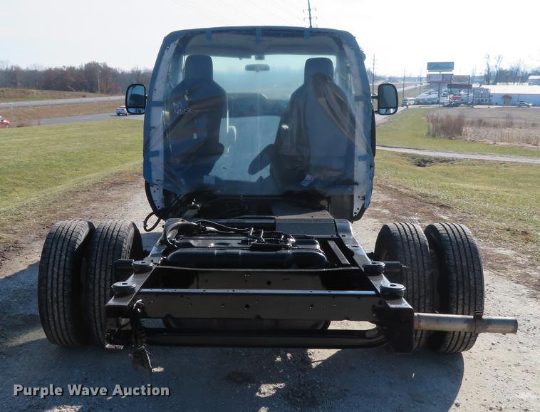 image for item DG3766 2010 Ford E350 Super Duty cab and chassis