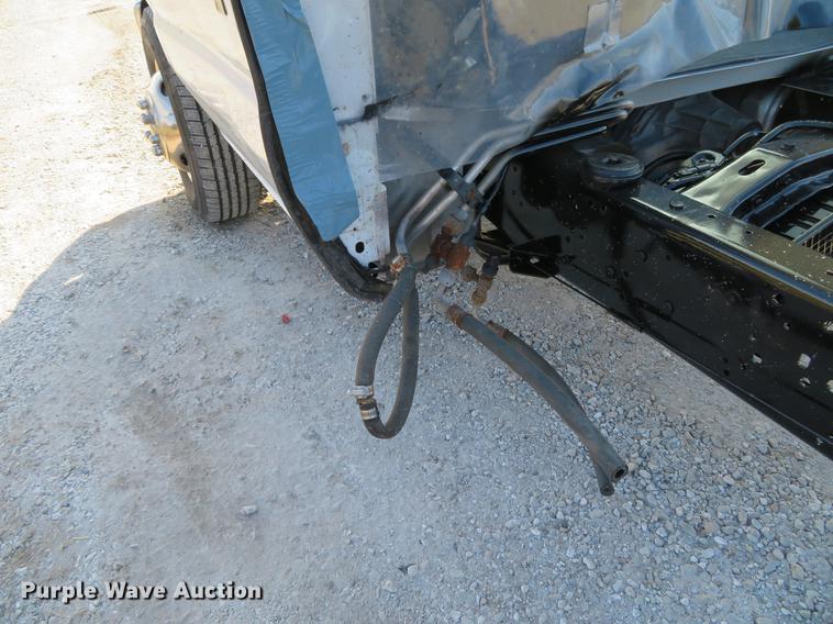 image for item DG3766 2010 Ford E350 Super Duty cab and chassis