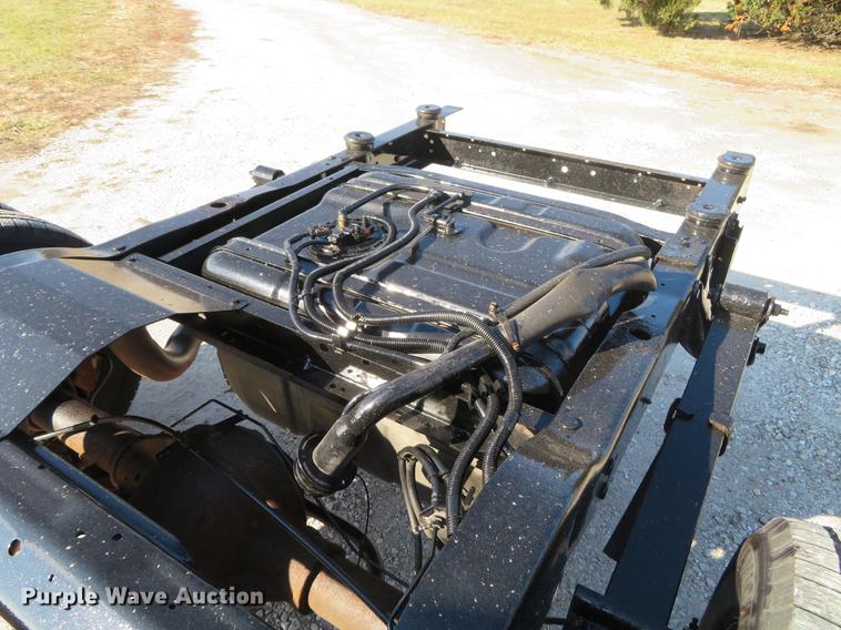 image for item DG3766 2010 Ford E350 Super Duty cab and chassis