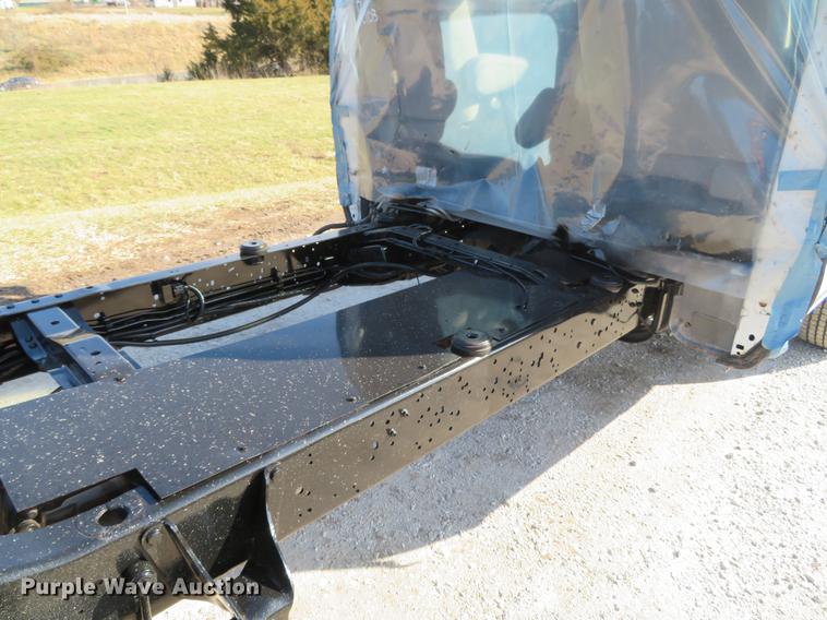 image for item DG3766 2010 Ford E350 Super Duty cab and chassis