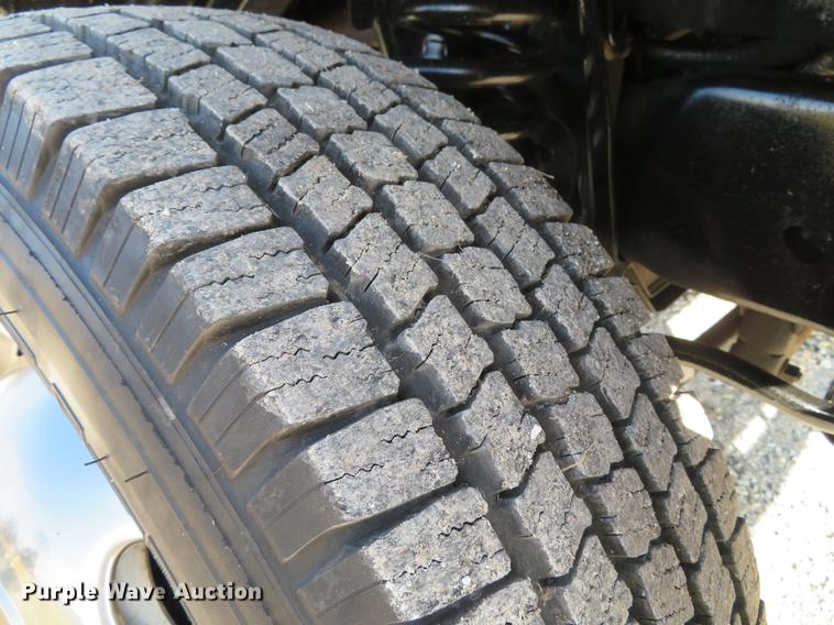 image for item DG3766 2010 Ford E350 Super Duty cab and chassis