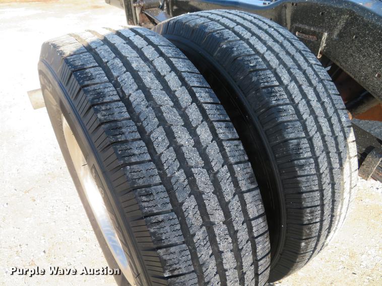 image for item DG3766 2010 Ford E350 Super Duty cab and chassis