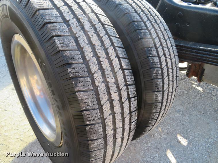 image for item DG3766 2010 Ford E350 Super Duty cab and chassis