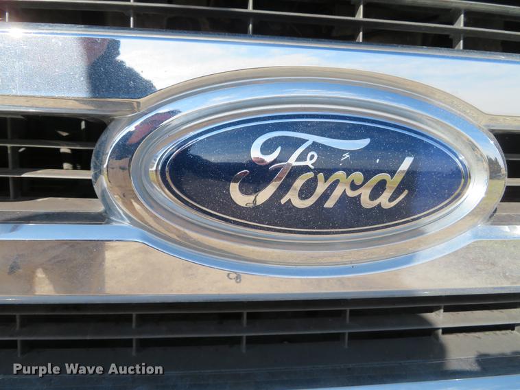 image for item DG3766 2010 Ford E350 Super Duty cab and chassis