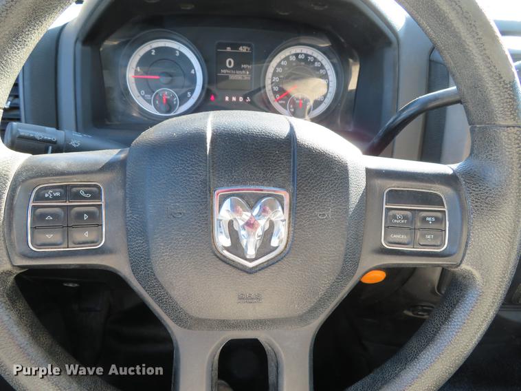 image for item DG3769 2013 Dodge Ram 3500HD utility bed pickup truck