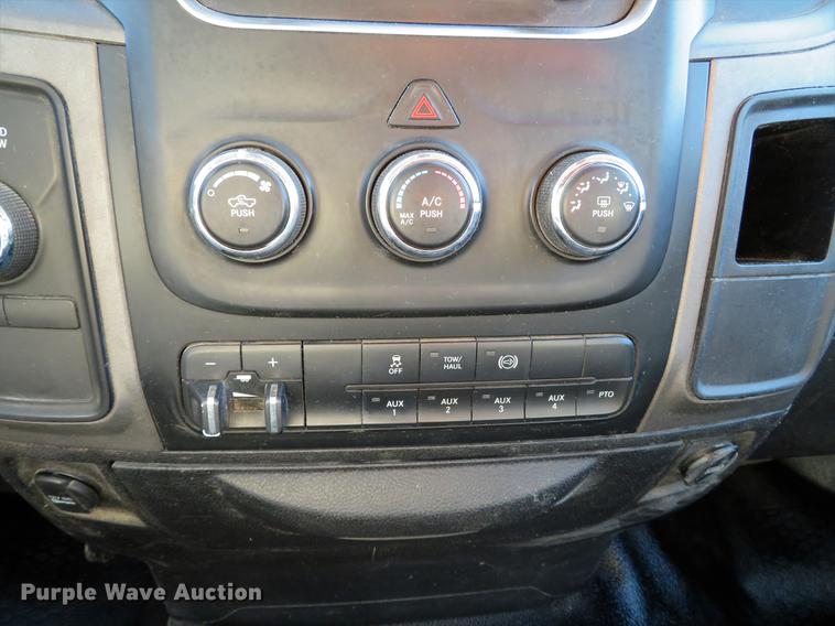 image for item DG3769 2013 Dodge Ram 3500HD utility bed pickup truck