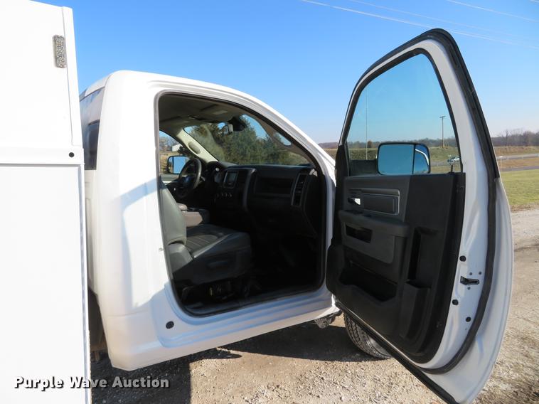 image for item DG3769 2013 Dodge Ram 3500HD utility bed pickup truck