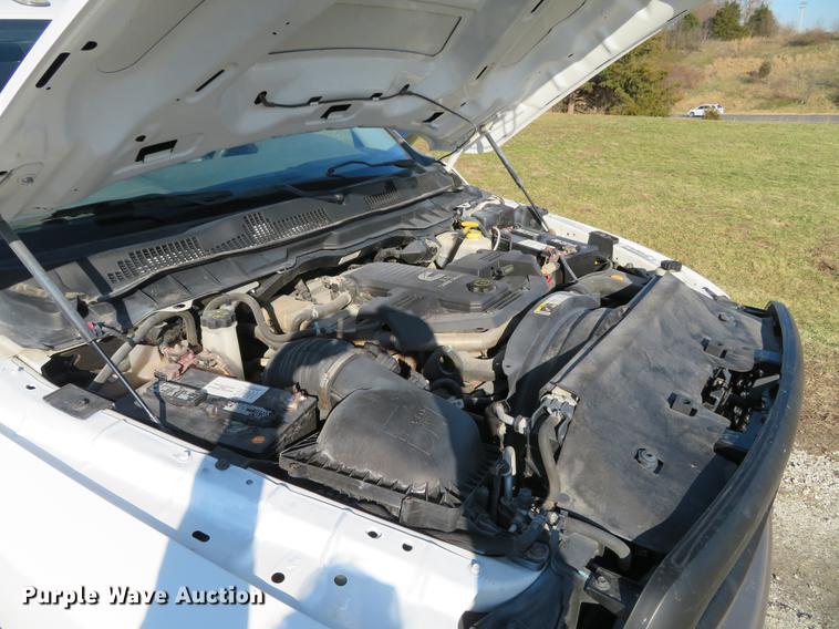 image for item DG3769 2013 Dodge Ram 3500HD utility bed pickup truck