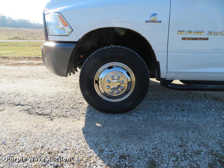 image for item DG3769 2013 Dodge Ram 3500HD utility bed pickup truck