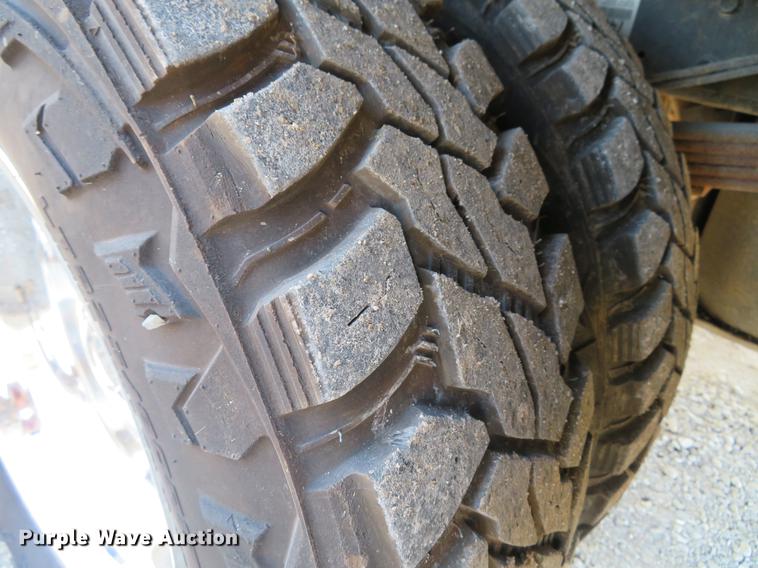 image for item DG3769 2013 Dodge Ram 3500HD utility bed pickup truck