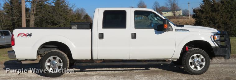 image for item DG3770 2014 Ford F250 Super Duty XLT Crew Cab pickup truck