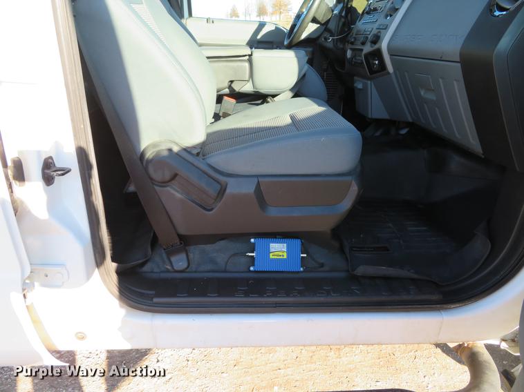 image for item DG3770 2014 Ford F250 Super Duty XLT Crew Cab pickup truck