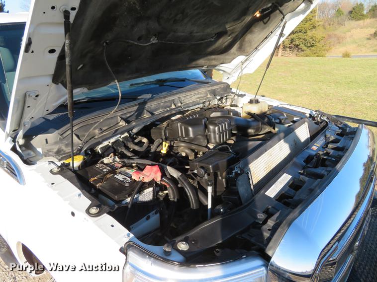 image for item DG3770 2014 Ford F250 Super Duty XLT Crew Cab pickup truck