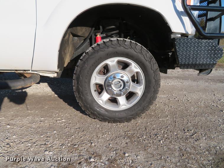 image for item DG3770 2014 Ford F250 Super Duty XLT Crew Cab pickup truck