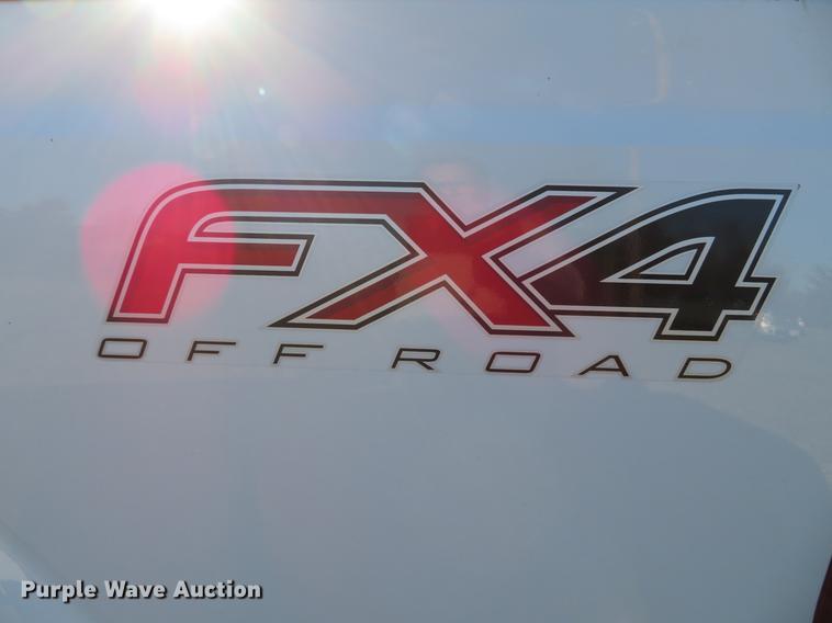 image for item DG3770 2014 Ford F250 Super Duty XLT Crew Cab pickup truck