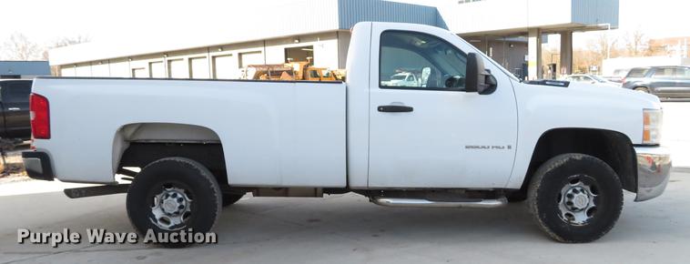 image for item DG3778 2008 Chevrolet Silverado 2500HD pickup truck