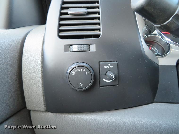 image for item DG3778 2008 Chevrolet Silverado 2500HD pickup truck