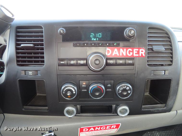 image for item DG3778 2008 Chevrolet Silverado 2500HD pickup truck