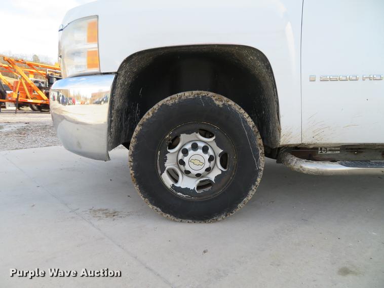 image for item DG3778 2008 Chevrolet Silverado 2500HD pickup truck