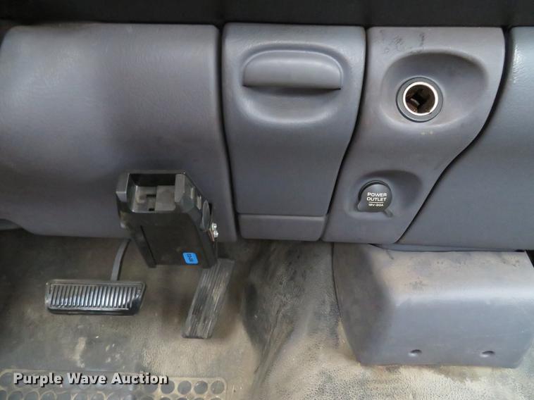 image for item DG3787 2001 Dodge Ram 2500 utility bed pickup truck