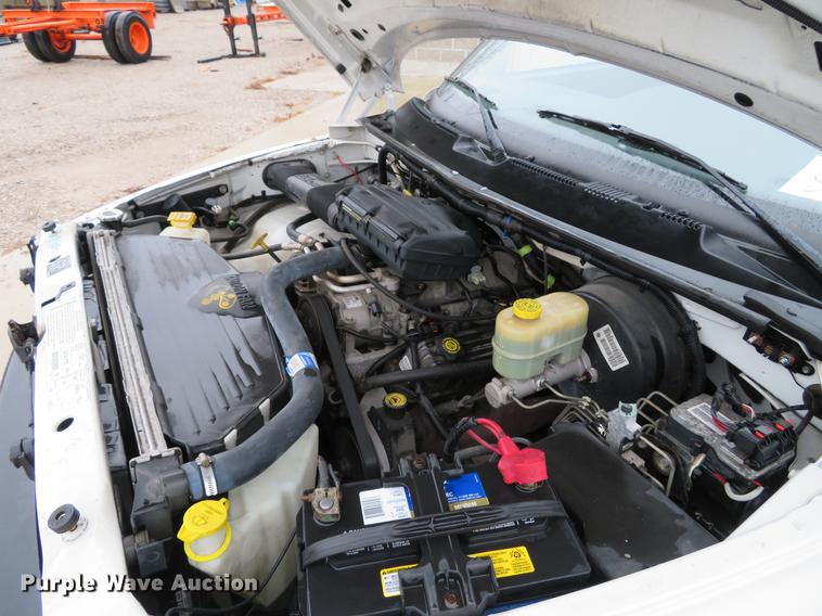 image for item DG3787 2001 Dodge Ram 2500 utility bed pickup truck