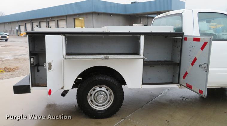 image for item DG3787 2001 Dodge Ram 2500 utility bed pickup truck