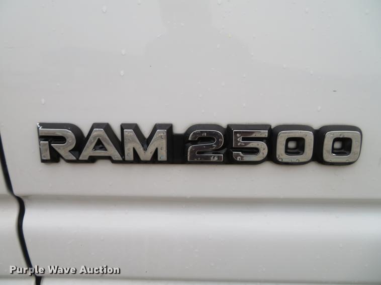 image for item DG3787 2001 Dodge Ram 2500 utility bed pickup truck