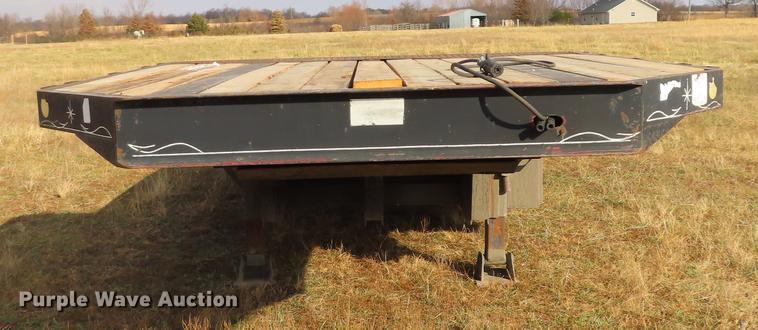 image for item DN9157 1995 Starlite drop deck trailer