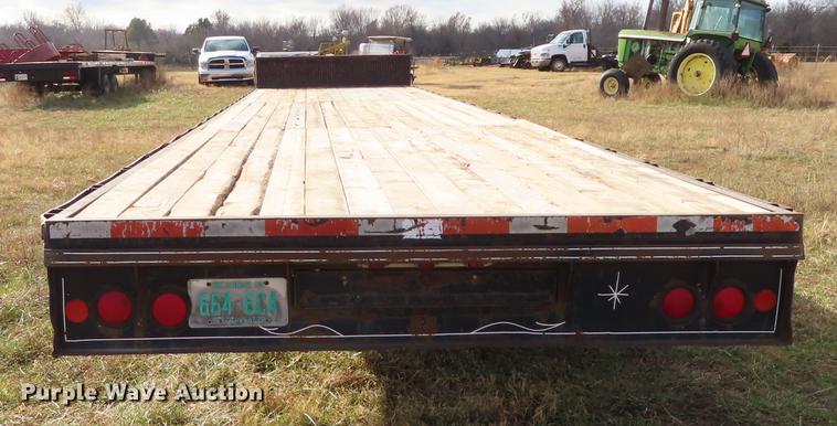 image for item DN9157 1995 Starlite drop deck trailer