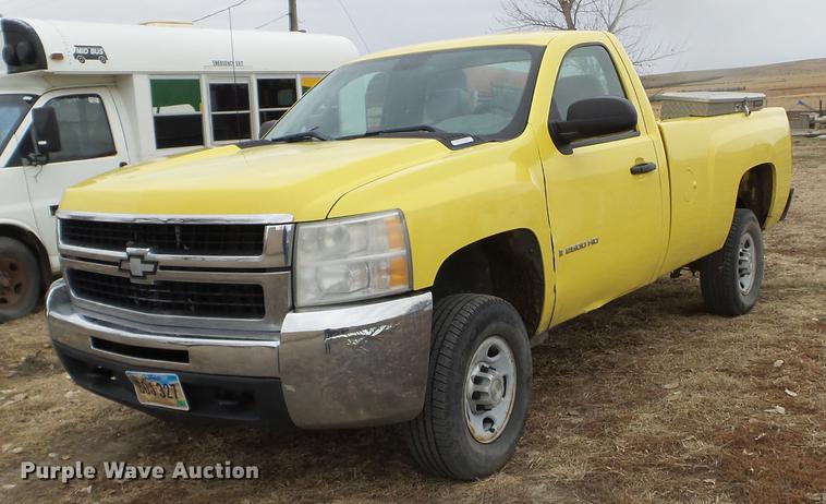 image for item DX9739 2009 Chevrolet Silverado 2500 pickup truck