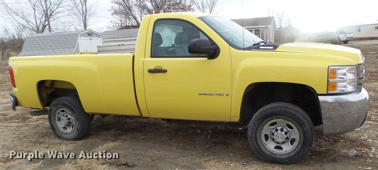 image for item DX9739 2009 Chevrolet Silverado 2500 pickup truck